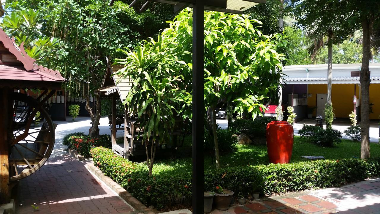 Paradise Resort Ban Nong Pla Lai Exterior photo