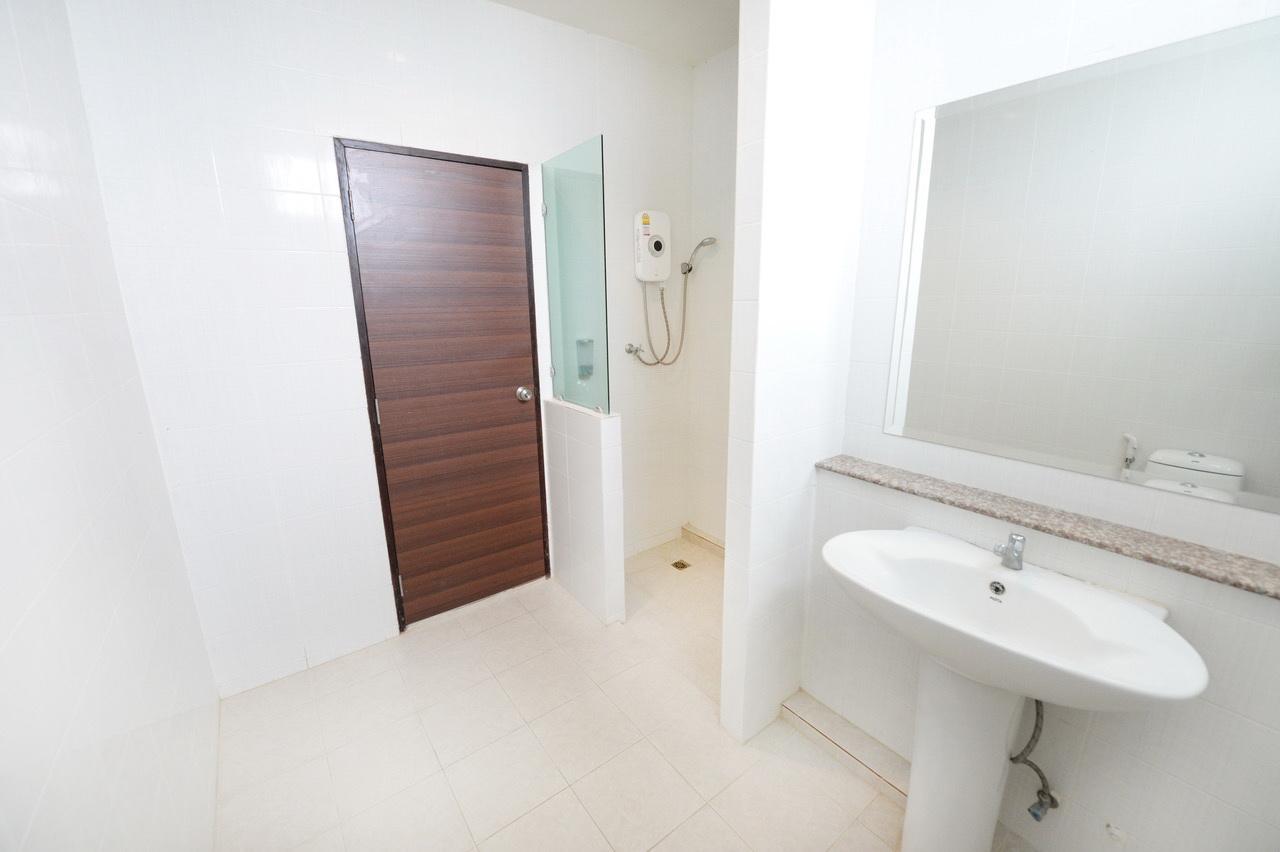 Paradise Resort Ban Nong Pla Lai Exterior photo