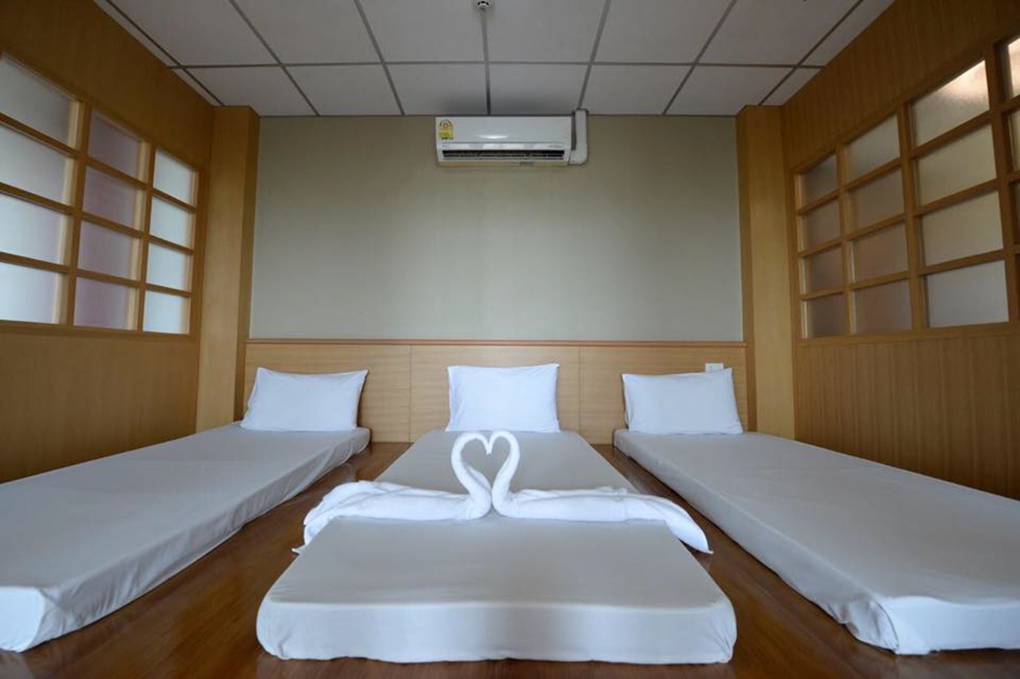 Paradise Resort Ban Nong Pla Lai Exterior photo