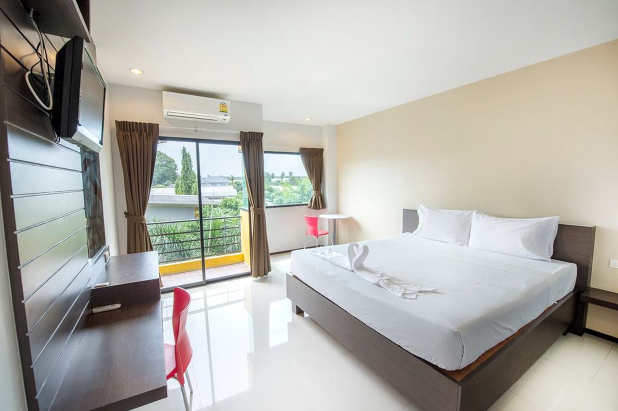 Paradise Resort Ban Nong Pla Lai Exterior photo